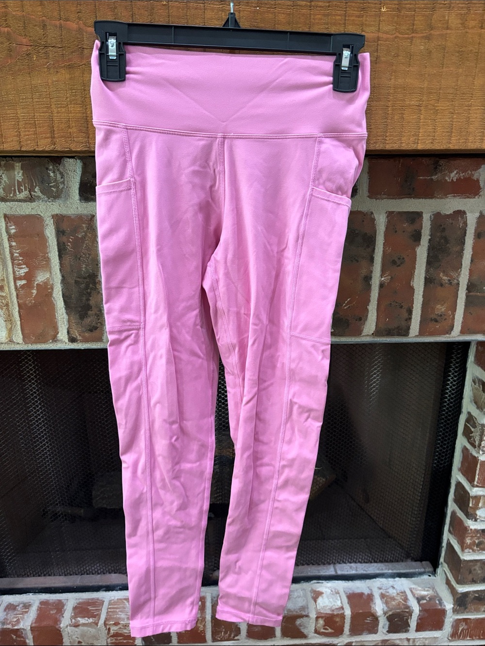 Pink Athletic Leggings with Side Pockets
